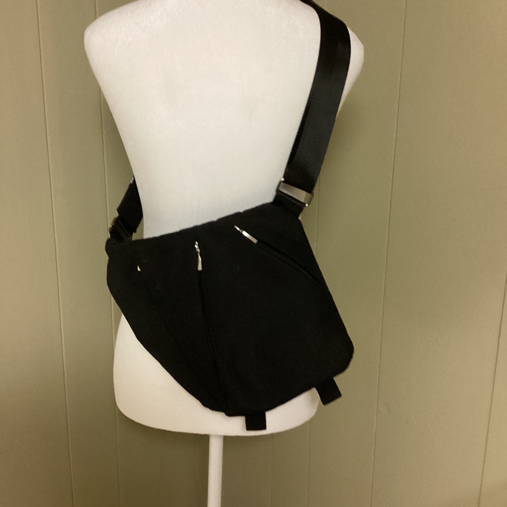 Black ripstop sling bag.